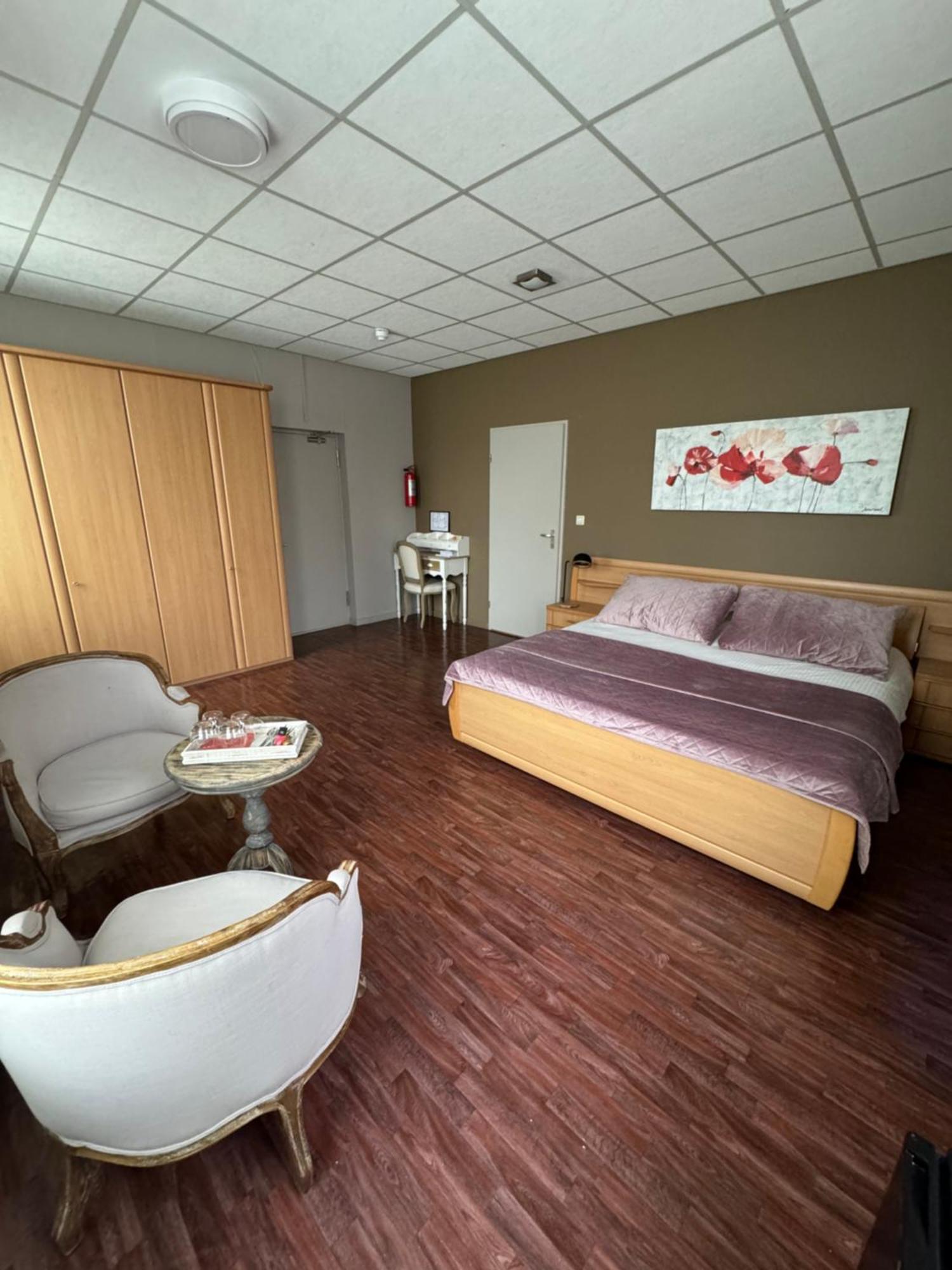 Ouwe Schuure Bed & Breakfast Sluis Exterior foto